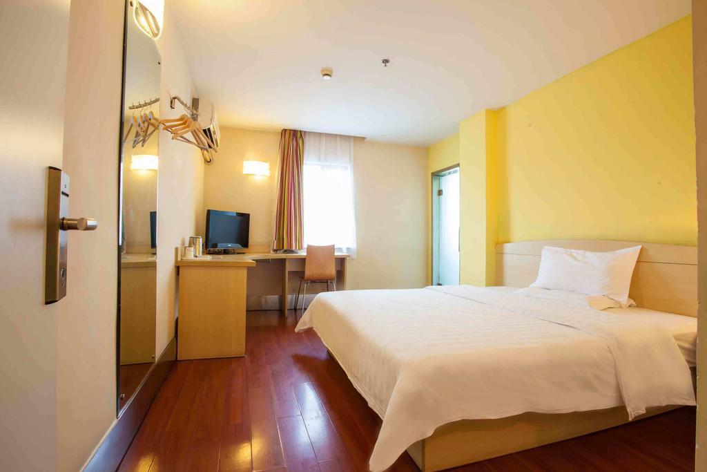 7Days Inn Guangzhou Gangding Longkou XI Road 광저우 객실 사진